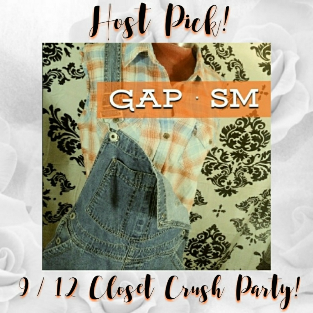 • GAP Jean Overall Shorts •